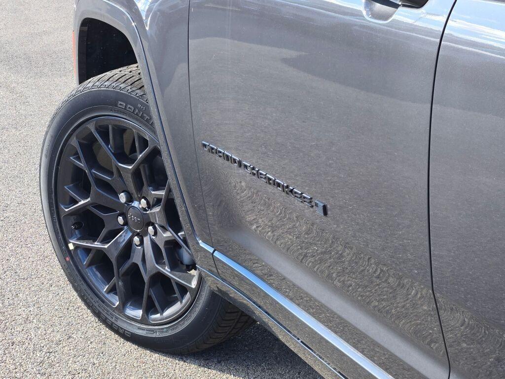 new 2025 Jeep Grand Cherokee car, priced at $63,650