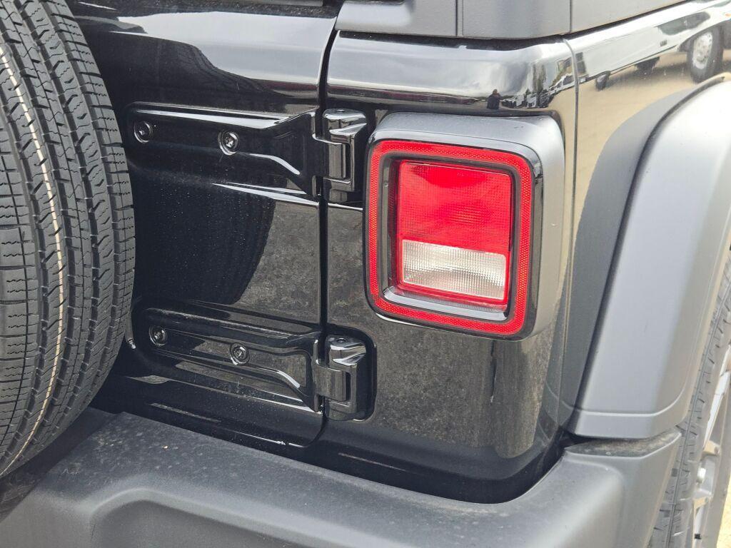 new 2026 Jeep Wrangler car, priced at $44,112