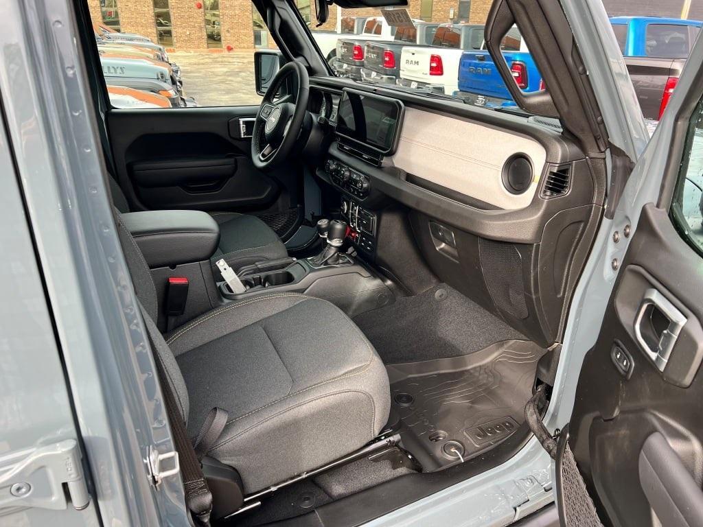 new 2025 Jeep Wrangler car, priced at $63,055