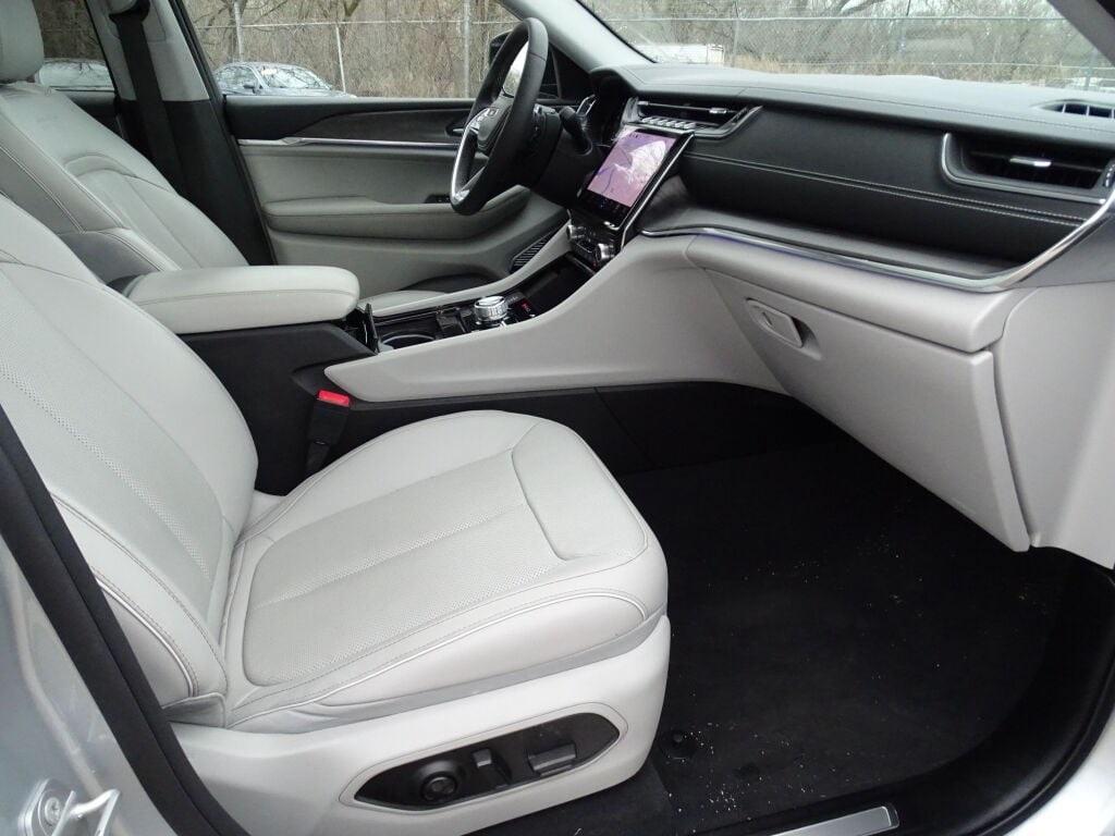 used 2022 Jeep Grand Cherokee 4xe car, priced at $34,994