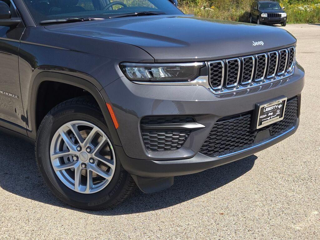 new 2025 Jeep Grand Cherokee car, priced at $40,750