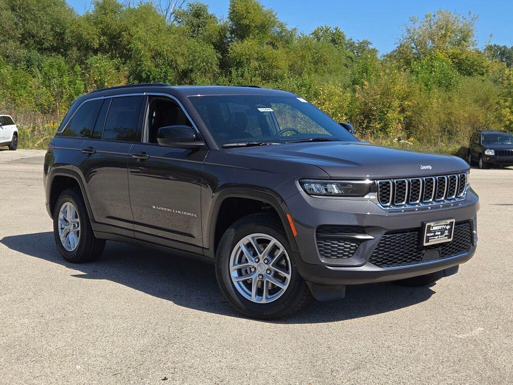 new 2025 Jeep Grand Cherokee car, priced at $40,750