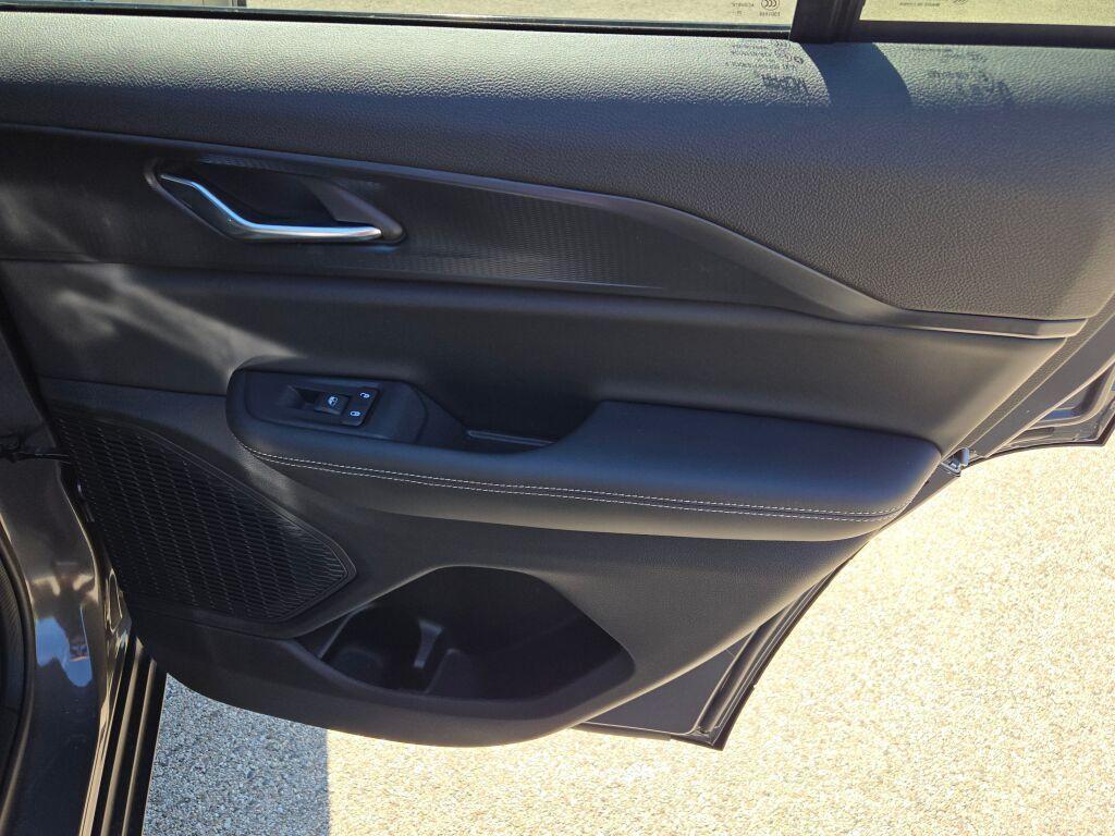 new 2025 Jeep Grand Cherokee car, priced at $40,750