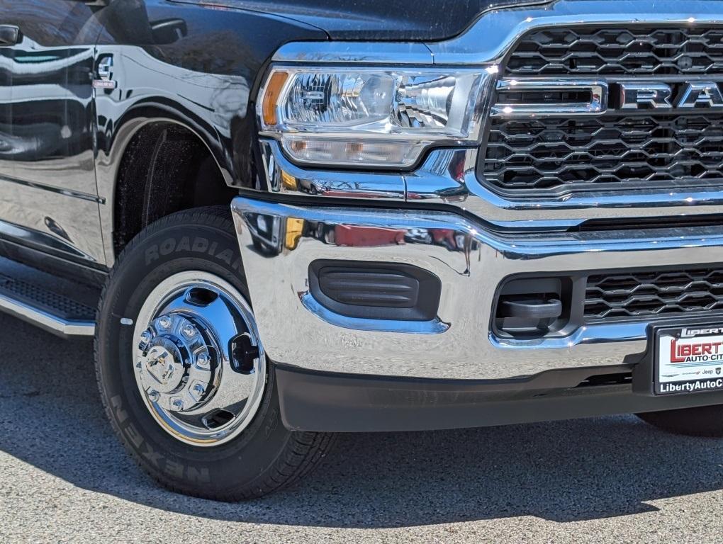 new 2024 Ram 3500 car, priced at $75,725