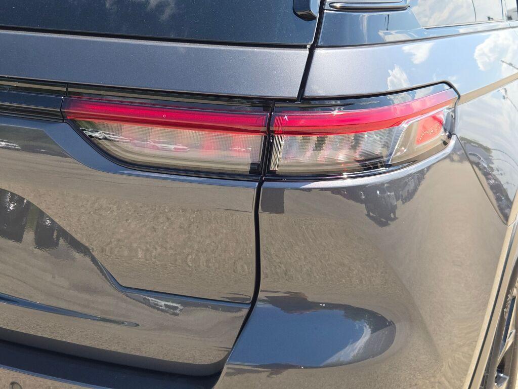used 2024 Jeep Grand Cherokee car, priced at $36,529