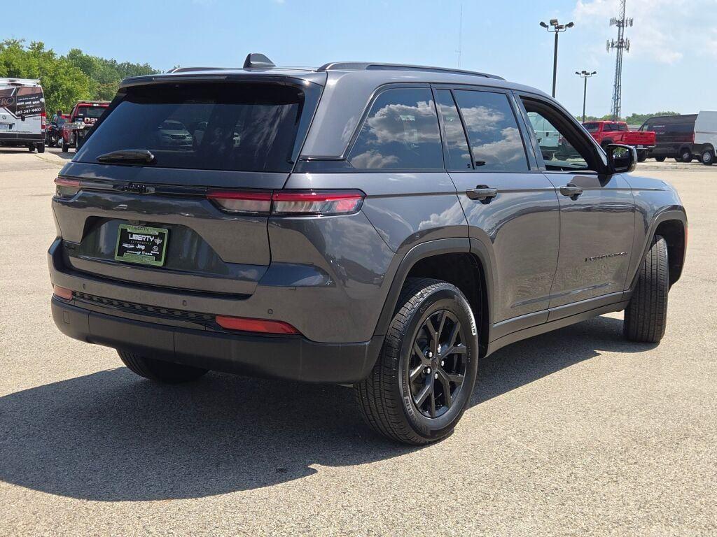 used 2024 Jeep Grand Cherokee car, priced at $36,529