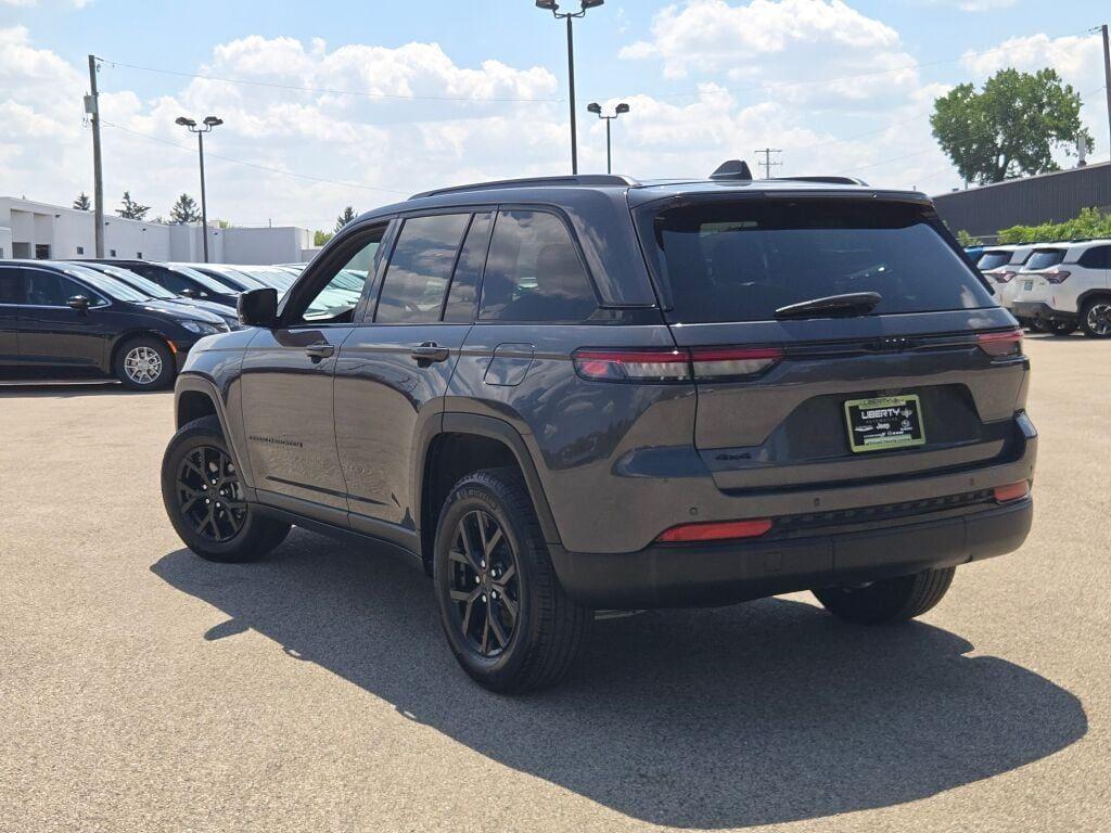 used 2024 Jeep Grand Cherokee car, priced at $36,529