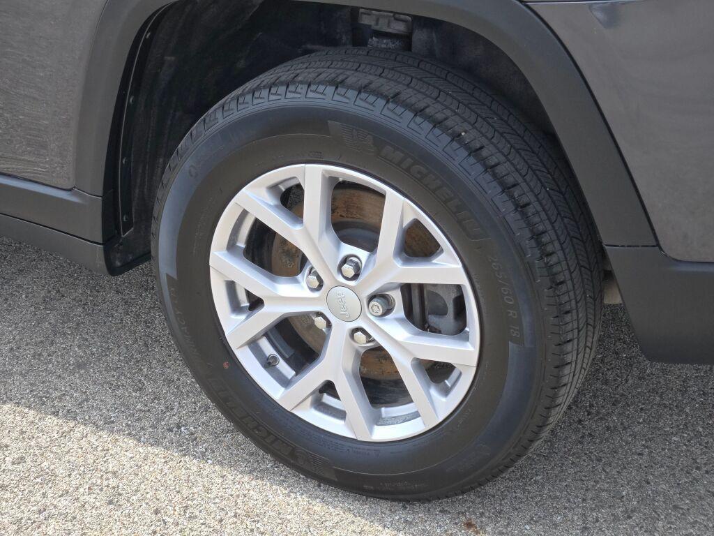 used 2022 Jeep Grand Cherokee L car, priced at $30,801