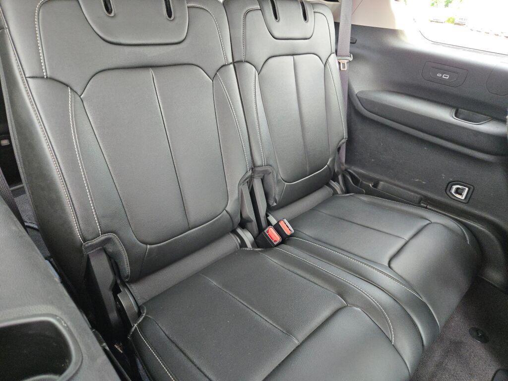 used 2022 Jeep Grand Cherokee L car, priced at $30,801