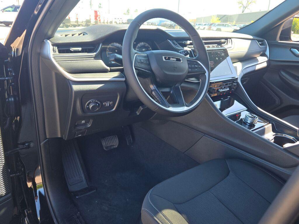 new 2025 Jeep Grand Cherokee L car, priced at $45,920