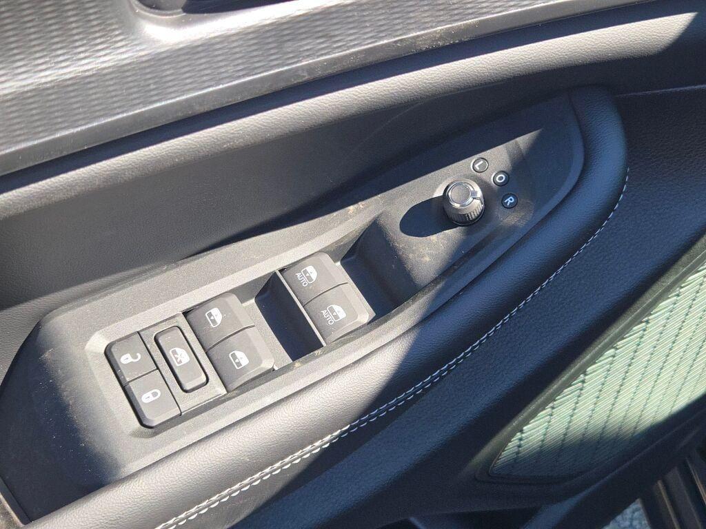 new 2025 Jeep Grand Cherokee L car, priced at $45,920