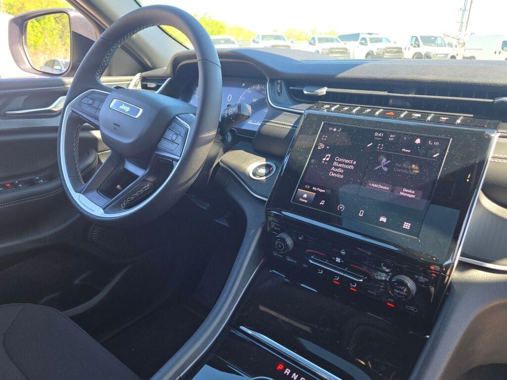 new 2025 Jeep Grand Cherokee L car, priced at $45,920