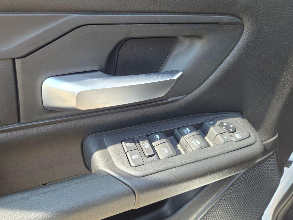 new 2025 Ram 1500 car