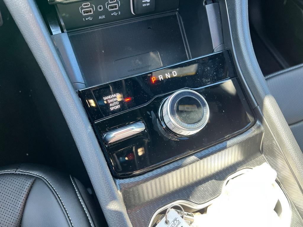 new 2025 Jeep Grand Cherokee car, priced at $57,635