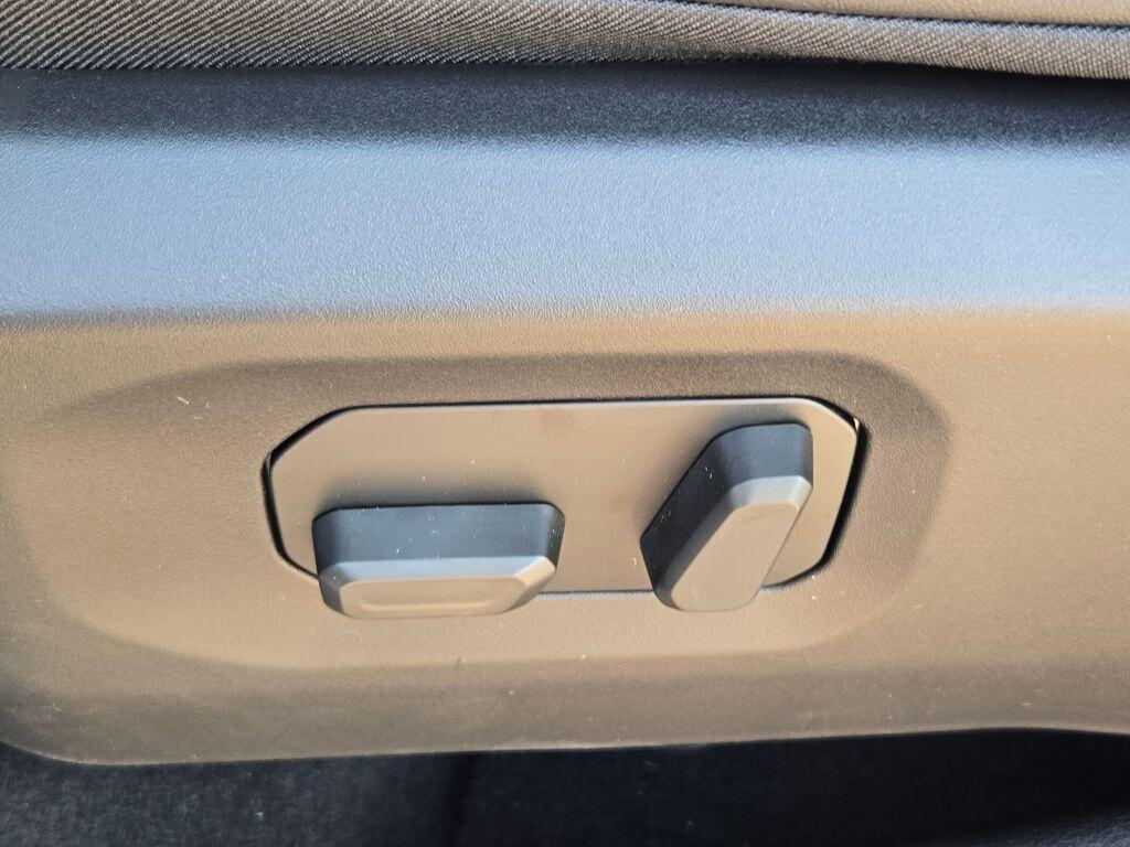 new 2025 Jeep Wrangler car, priced at $59,250