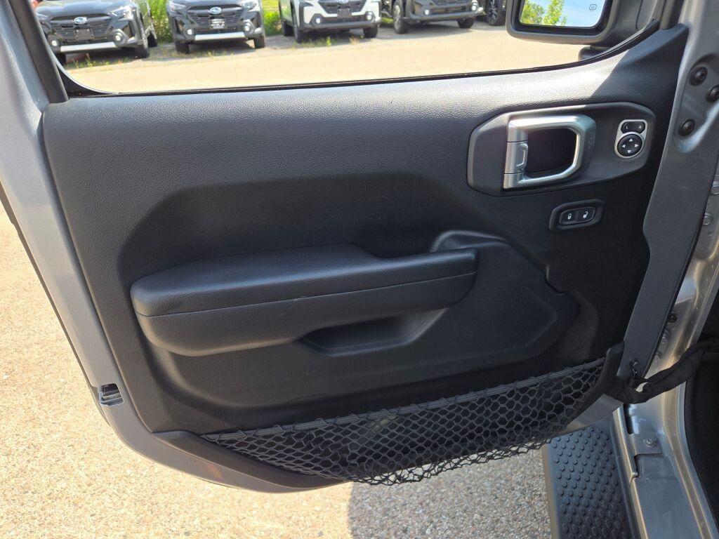 used 2020 Jeep Wrangler Unlimited car, priced at $28,772