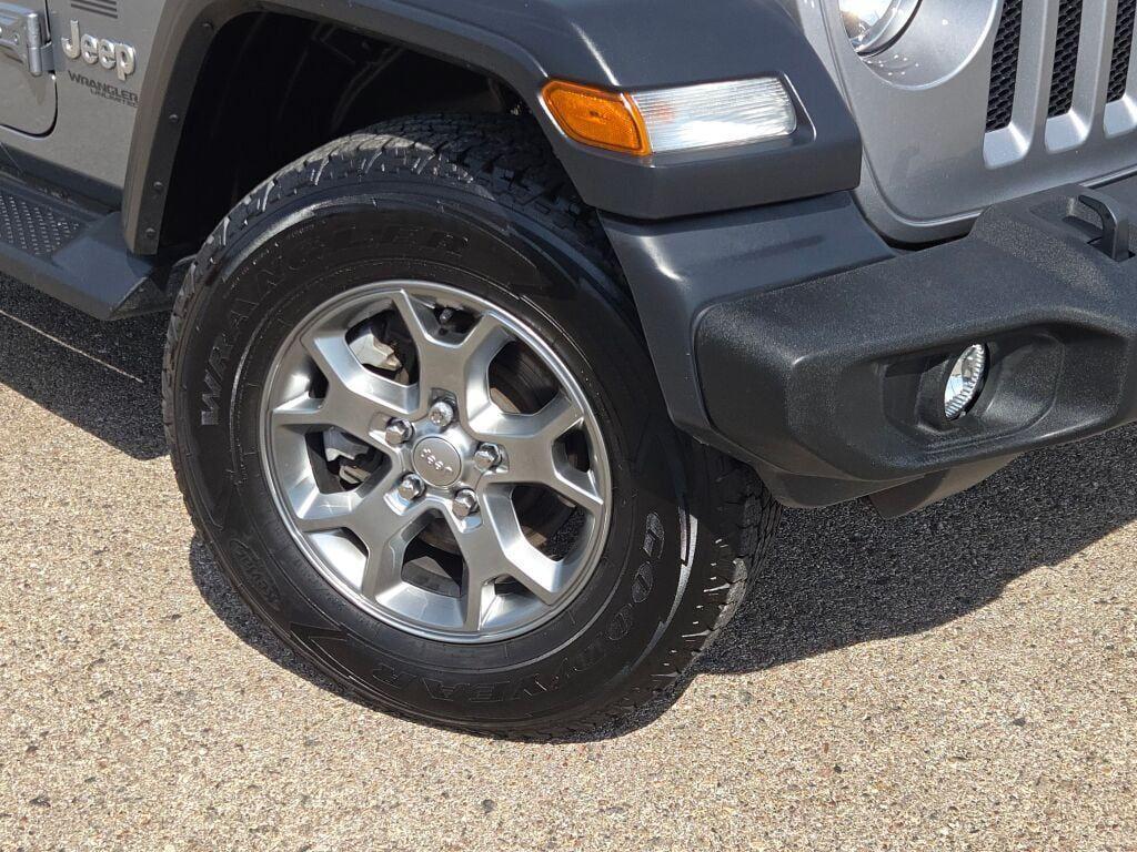 used 2020 Jeep Wrangler Unlimited car, priced at $28,772