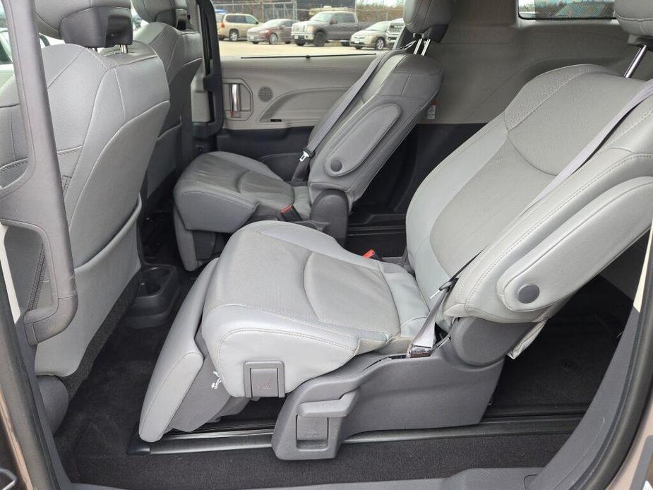 used 2021 Toyota Sienna car, priced at $37,377