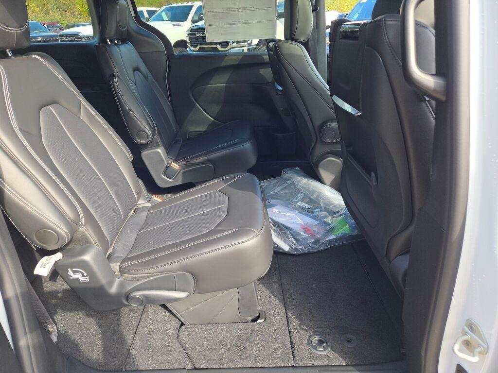 new 2026 Chrysler Pacifica car, priced at $47,449