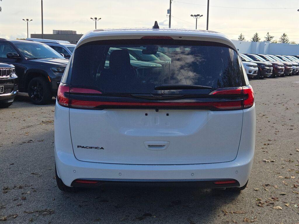new 2026 Chrysler Pacifica car, priced at $47,449