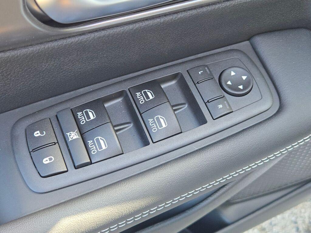 new 2026 Chrysler Pacifica car, priced at $47,449