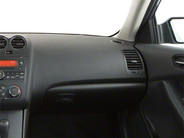 used 2010 Nissan Altima car