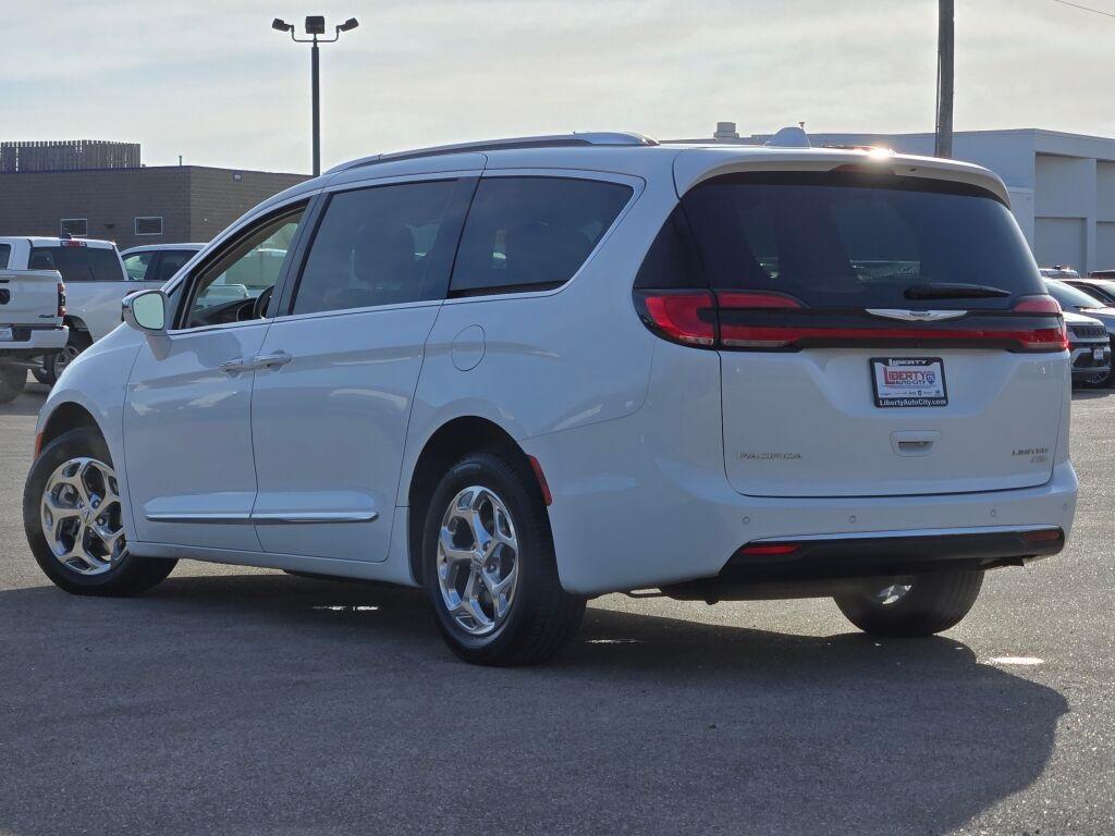 used 2021 Chrysler Pacifica car, priced at $36,457