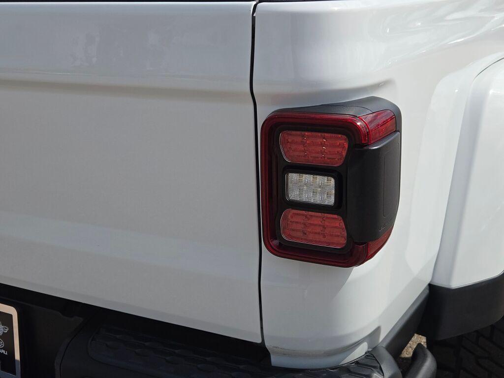 used 2020 Jeep Gladiator car, priced at $39,578