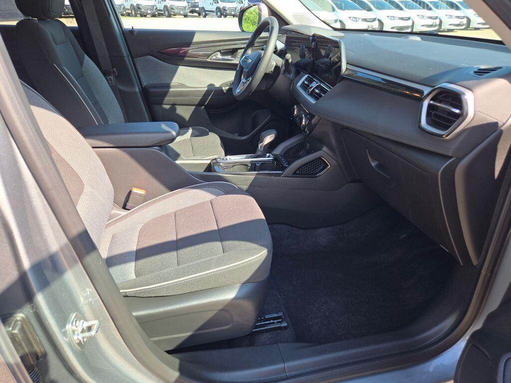 used 2024 Chevrolet TrailBlazer car, priced at $24,219