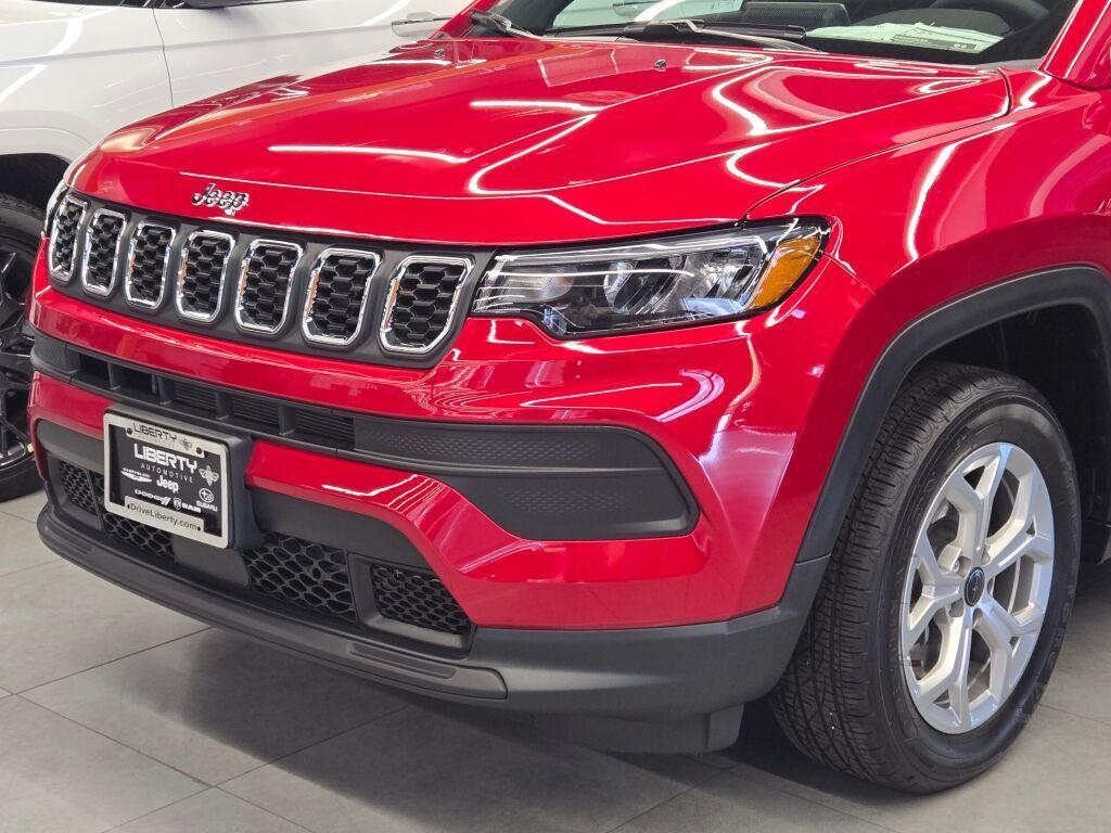 new 2025 Jeep Compass car, priced at $26,995