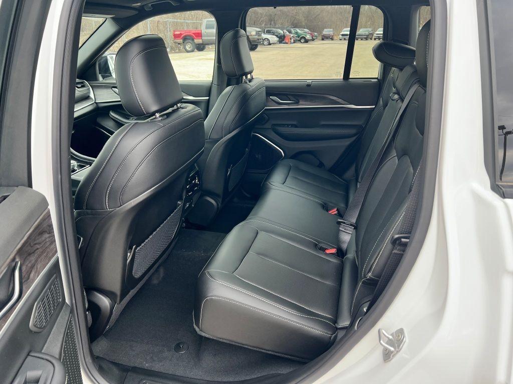 new 2025 Jeep Grand Cherokee car, priced at $56,840