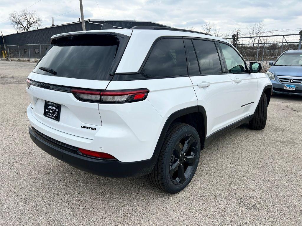 new 2025 Jeep Grand Cherokee car, priced at $56,840