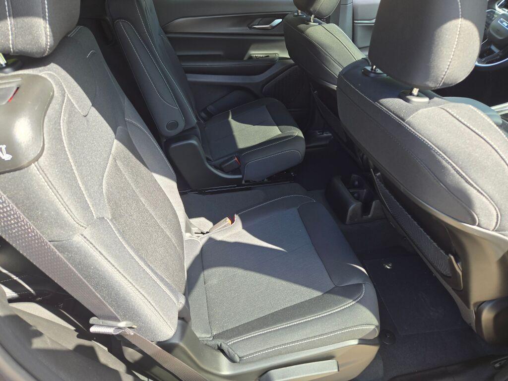 new 2025 Jeep Grand Cherokee L car, priced at $45,920