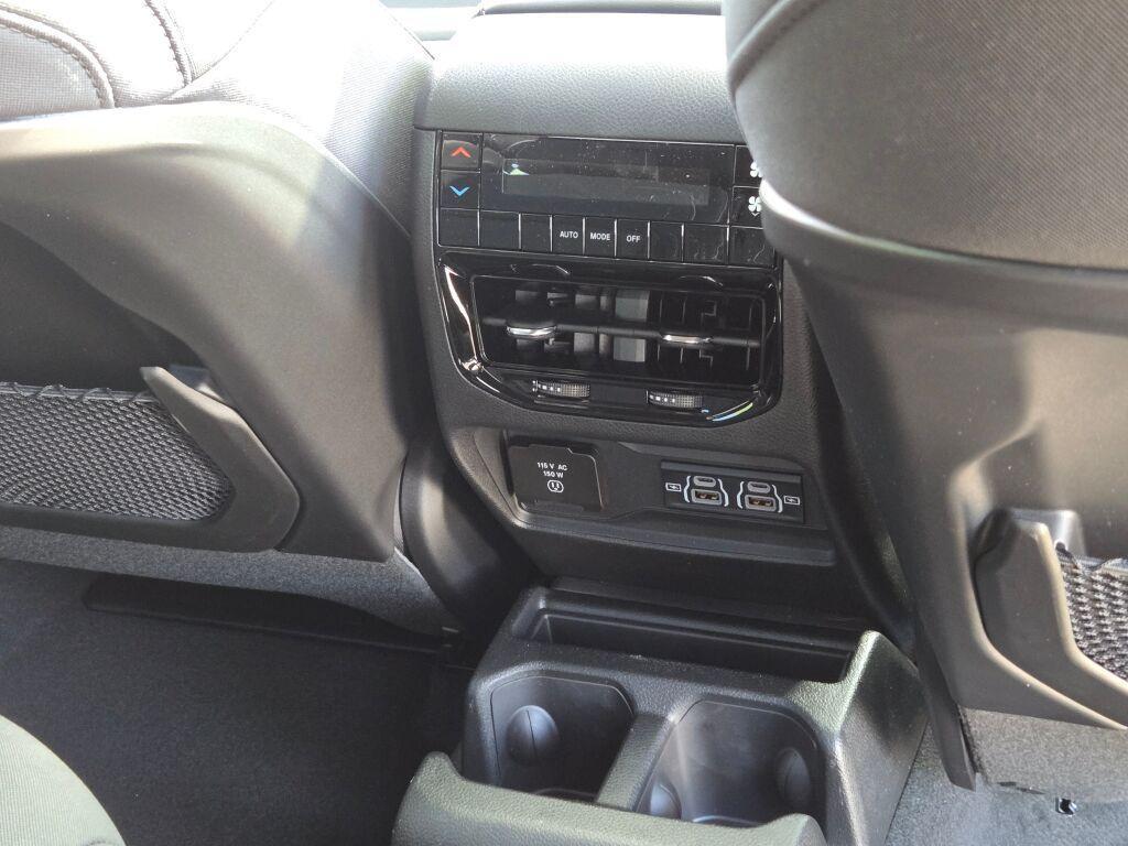 new 2025 Jeep Grand Cherokee L car, priced at $45,920