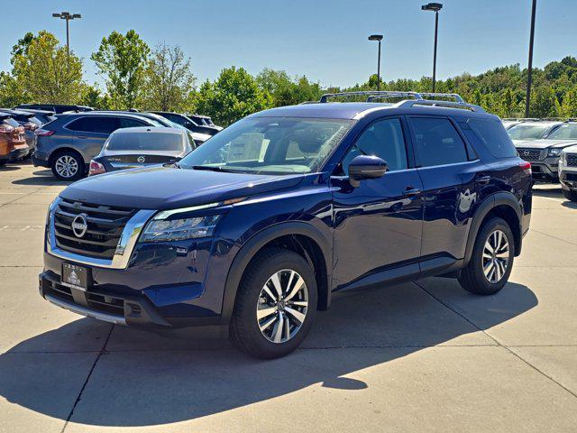 new 2024 Nissan Pathfinder car, priced at $42,651