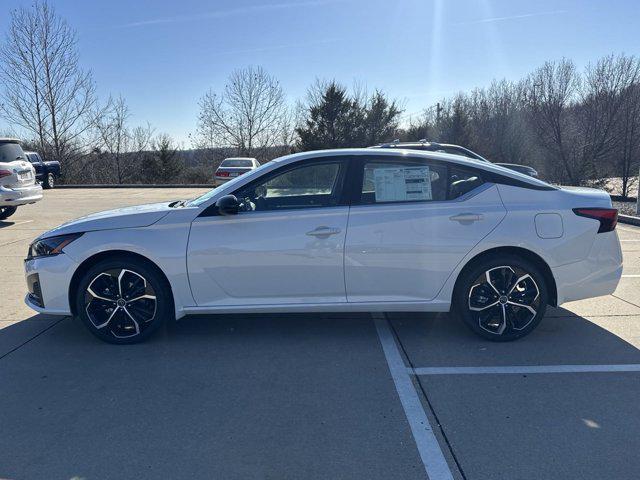 new 2025 Nissan Altima car, priced at $30,561