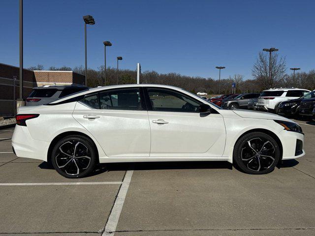 new 2025 Nissan Altima car, priced at $30,561