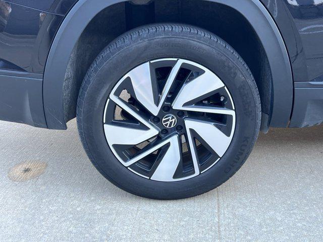 used 2024 Volkswagen Atlas car, priced at $33,498