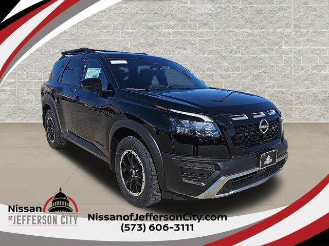 new 2024 Nissan Pathfinder car, priced at $42,692