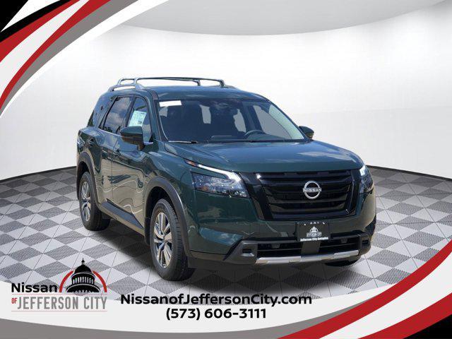 new 2025 Nissan Pathfinder car, priced at $43,901
