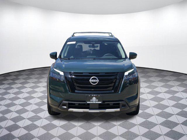 new 2025 Nissan Pathfinder car, priced at $43,901