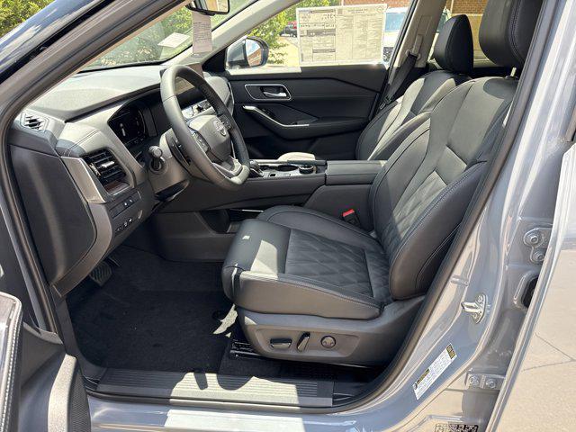 new 2025 Nissan Rogue car, priced at $41,711