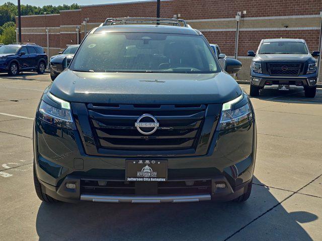 new 2024 Nissan Pathfinder car, priced at $50,981