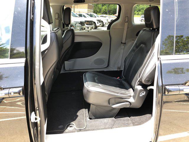 used 2023 Chrysler Pacifica car, priced at $27,998