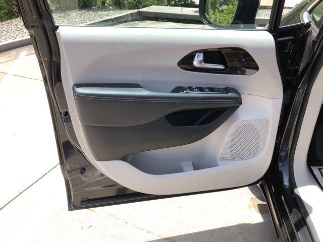 used 2023 Chrysler Pacifica car, priced at $27,998