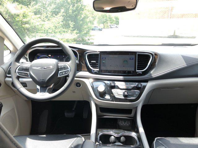 used 2023 Chrysler Pacifica car, priced at $27,998