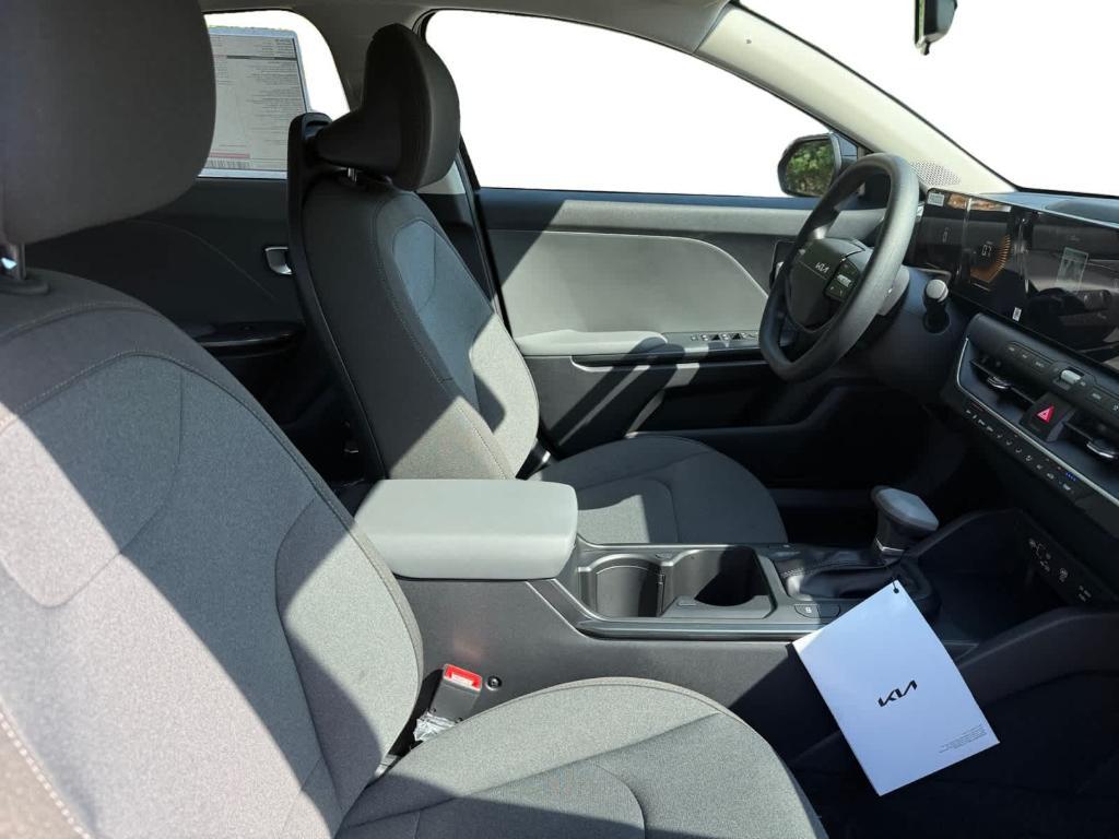 new 2025 Kia K4 car, priced at $23,015