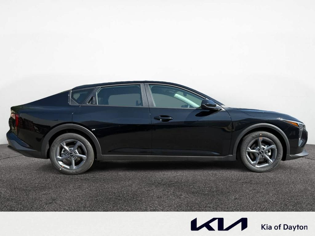 new 2025 Kia K4 car, priced at $23,015