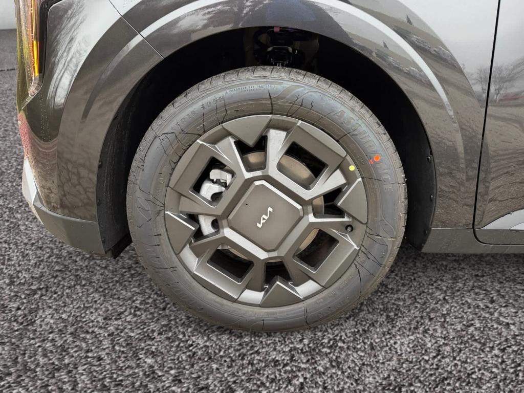 new 2026 Kia Carnival Hybrid car, priced at $42,247