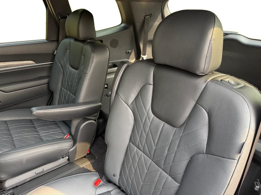 new 2025 Kia Telluride car, priced at $49,523